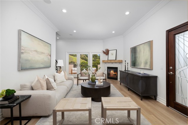 Detail Gallery Image 2 of 25 For 823 Oneonta, South Pasadena,  CA 91030 - 4 Beds | 3 Baths