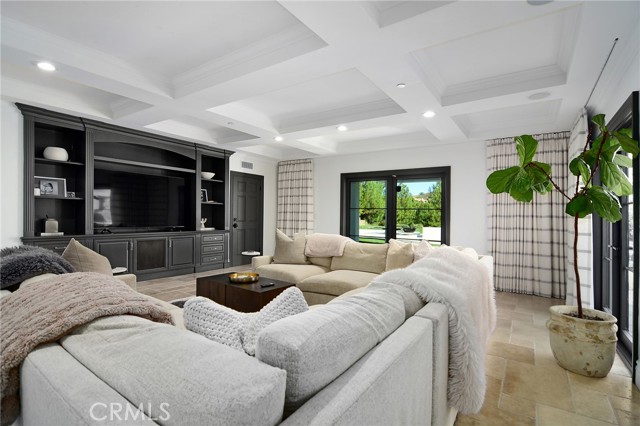 Detail Gallery Image 10 of 61 For 4947 Summit View, Westlake Village,  CA 91362 - 6 Beds | 7/1 Baths