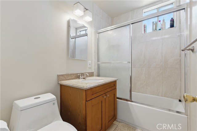 Detail Gallery Image 12 of 21 For 413 Brady Ave, Montebello,  CA 90640 - 2 Beds | 2 Baths