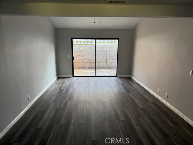 Detail Gallery Image 4 of 18 For 12860 Perris Blvd #D9,  Moreno Valley,  CA 92553 - 2 Beds | 2 Baths