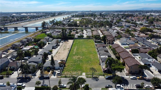 Detail Gallery Image 2 of 13 For 5252 Live Oak, Cudahy,  CA 90201 - – Beds | – Baths