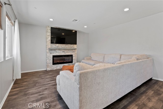 Detail Gallery Image 45 of 52 For 11832 Espola Pl, Victorville,  CA 92392 - 4 Beds | 3 Baths