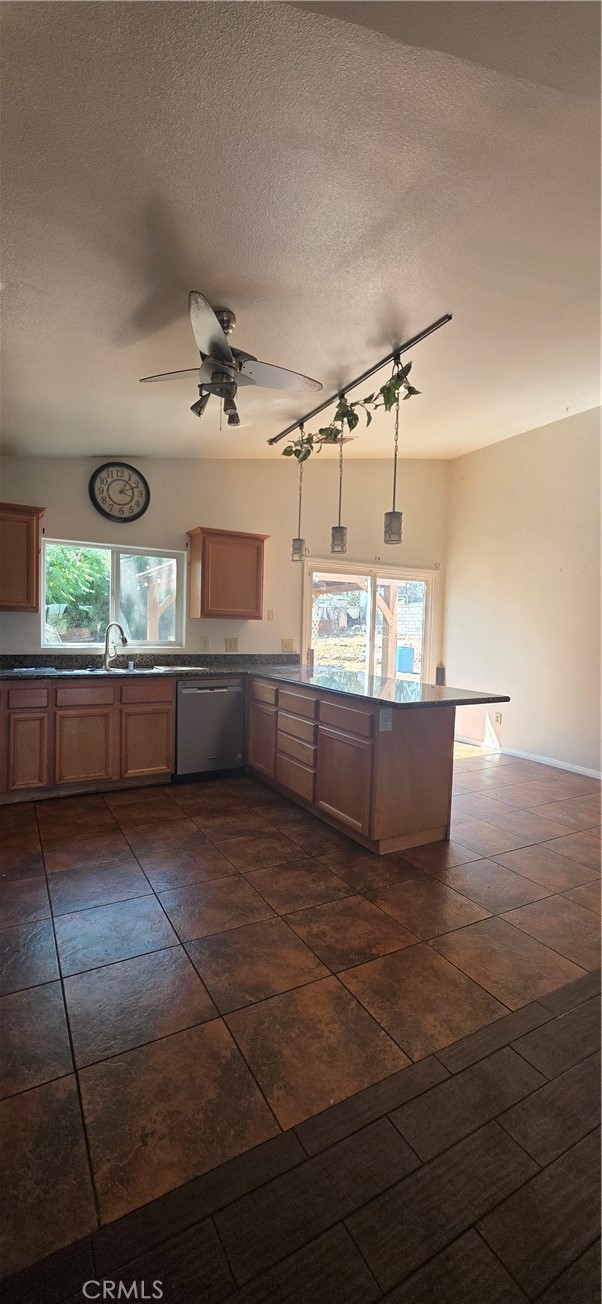 Detail Gallery Image 13 of 17 For 839 N Allen St, Banning,  CA 92220 - 4 Beds | 2 Baths