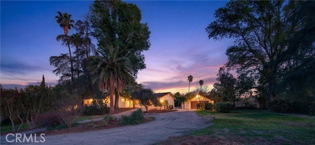 Detail Gallery Image 2 of 60 For 120 Franklin Ave, Redlands,  CA 92373 - 4 Beds | 3 Baths