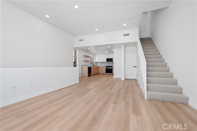 13440 Moorpark Street, 101 photo 18