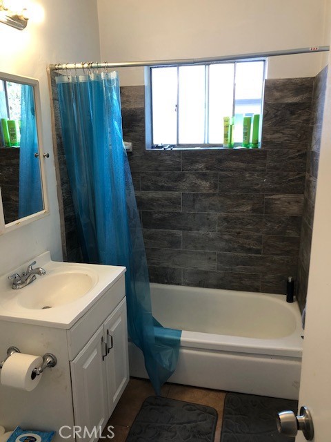 5921 Cahuenga Boulevard, North Hollywood CA: https://media.crmls.org/medias/8c326a2e-beb5-47e6-906a-a0d341cd12f7.jpg