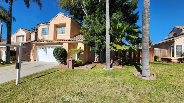 Detail Gallery Image 1 of 41 For 10659 Willow Creek Rd, Moreno Valley,  CA 92557 - 4 Beds | 2/1 Baths