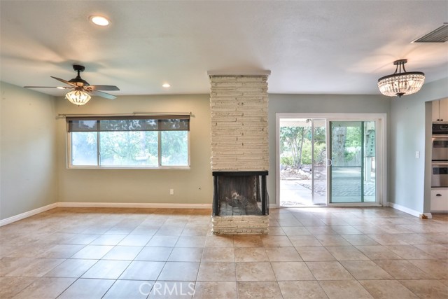 Detail Gallery Image 2 of 53 For 1221 Grove Ave, Upland,  CA 91786 - 4 Beds | 2 Baths