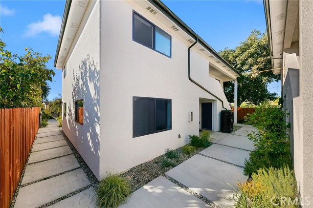 Detail Gallery Image 4 of 22 For 3301 Obama, Los Angeles,  CA 90018 - – Beds | – Baths