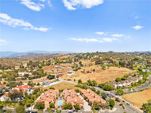 32078 Del Cielo Oeste, Bonsall CA: https://media.crmls.org/medias/8c3400c1-2935-4420-9076-13123c3e57b7.jpg