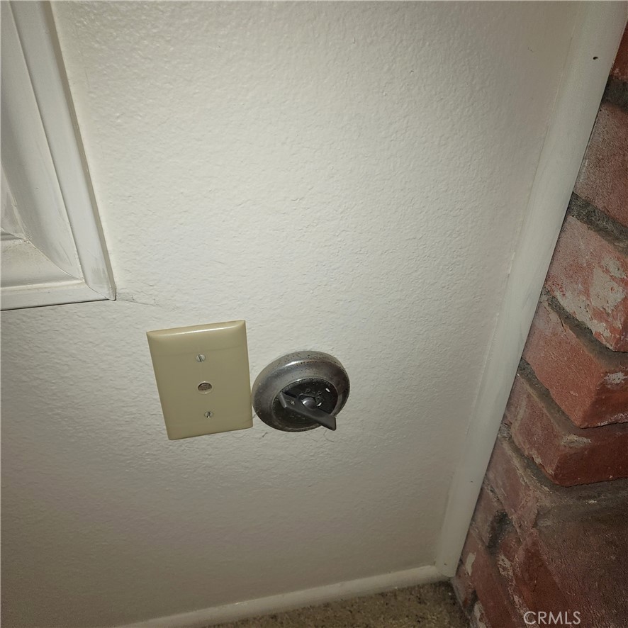 https://media.crmls.org/medias/8c34c0db-c547-4de0-9e55-9e74b53e9a4e.jpg?preset=X-Large