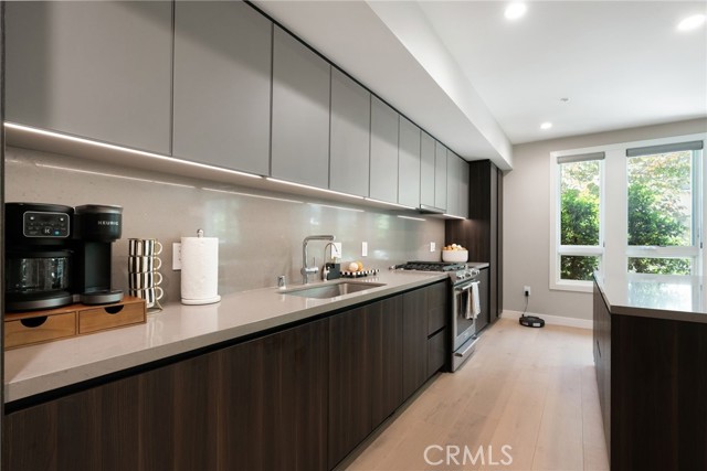 Detail Gallery Image 7 of 36 For 39 S Los Robles #3019,  Pasadena,  CA 91101 - 2 Beds | 2/1 Baths