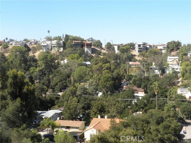 Detail Gallery Image 7 of 7 For 4345 Camello Rd, Woodland Hills,  CA 91364 - 3 Beds | 2/1 Baths