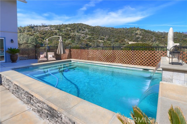 Detail Gallery Image 48 of 66 For 42038 Empty Creek, Oakhurst,  CA 93644 - 3 Beds | 2 Baths