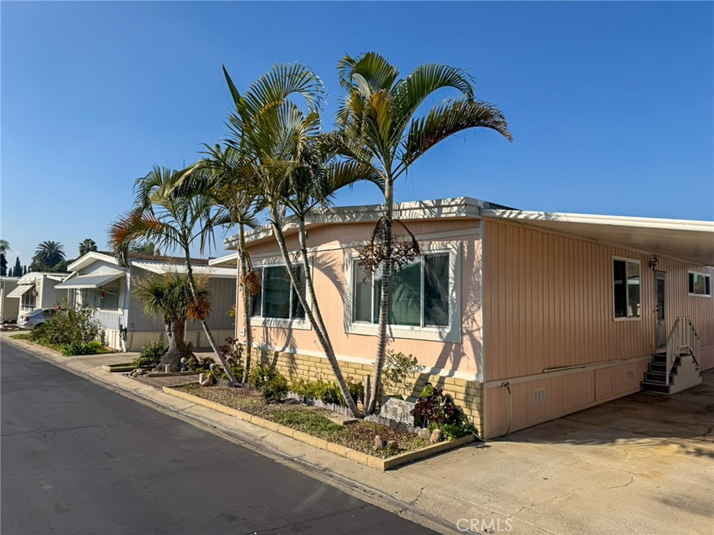 MLS #OC25264890 image #17