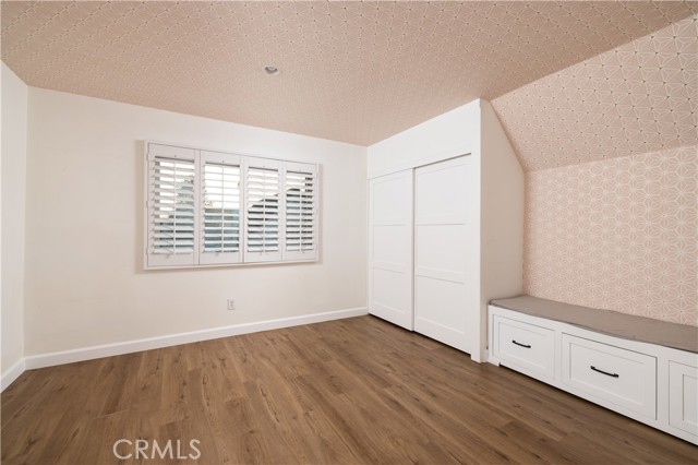 Detail Gallery Image 14 of 20 For 407 E 16th Pl, Costa Mesa,  CA 92627 - 4 Beds | 2/1 Baths