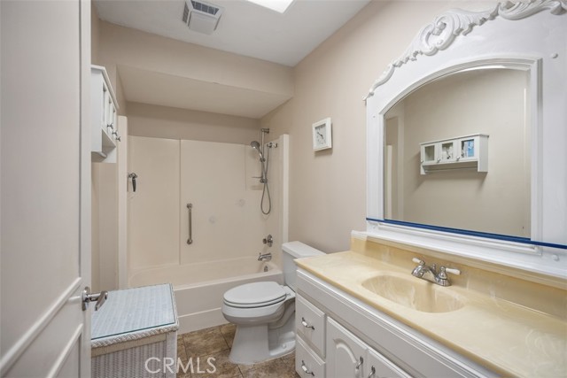 Detail Gallery Image 19 of 37 For 4025 Calle Sonora Este 2c,  Laguna Woods,  CA 92637 - 2 Beds | 2 Baths