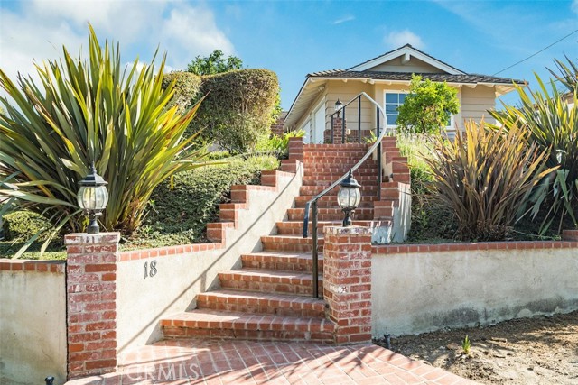 18 Santa Bella Road, Rolling Hills Estates, California 90274, 4 Bedrooms Bedrooms, ,3 BathroomsBathrooms,Residential,Sold,Santa Bella,PW22201793