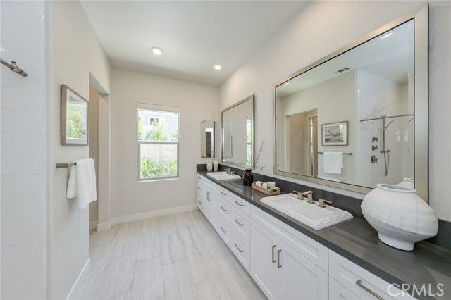 Detail Gallery Image 19 of 58 For 56 Chasma, Irvine,  CA 92618 - 5 Beds | 4/2 Baths