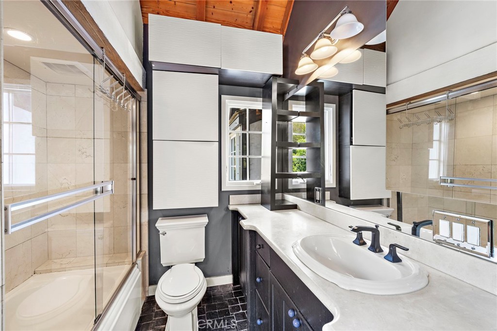 8c397336 2b14 4aaf A817 4847cfaff166