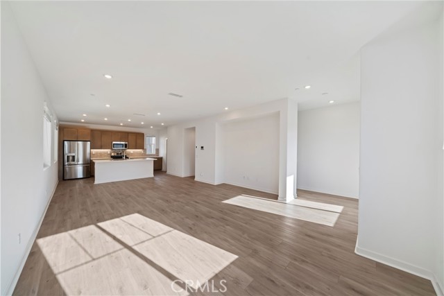 Detail Gallery Image 6 of 24 For 2590 Sprout Ln, Corona,  CA 92883 - 3 Beds | 2/1 Baths