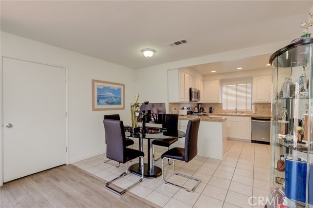 2015 Carnegie Lane, Redondo Beach, California 90278, 3 Bedrooms Bedrooms, ,2 BathroomsBathrooms,Residential,Sold,Carnegie,PV22090820