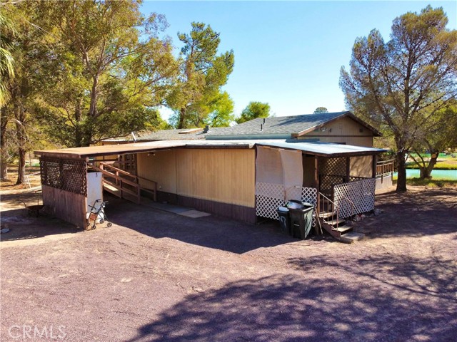 Detail Gallery Image 4 of 27 For 34545 Hampskin Rd, Newberry Springs,  CA 92365 - 3 Beds | 3 Baths