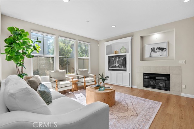 Detail Gallery Image 4 of 18 For 147 Lockford, Irvine,  CA 92602 - 2 Beds | 2 Baths