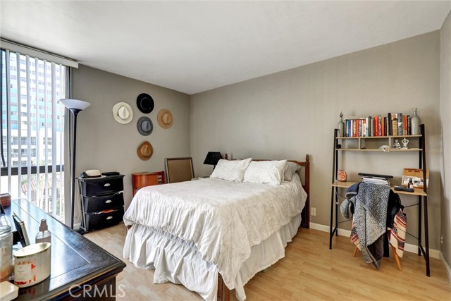 1750 E Ocean Boulevard, Long Beach CA: https://media.crmls.org/medias/8c3b3184-23b1-4a79-a948-fd4d7fb2656d.jpg