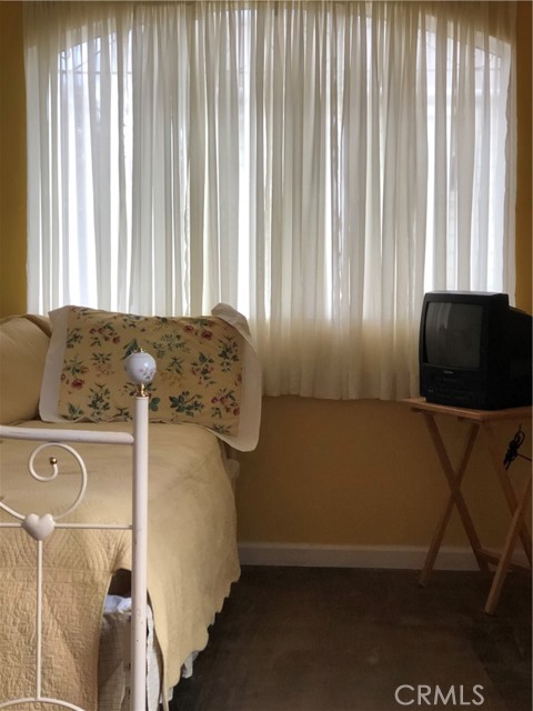 2630 Lakeshore Boulevard, Upper Lake CA: https://media.crmls.org/medias/8c3b4ed0-afcb-4f7d-90bf-a12bf11875f5.jpg