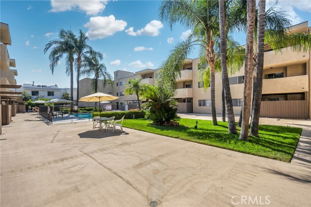2386 E Del Mar Boulevard, Pasadena CA: https://media.crmls.org/medias/8c3b6577-75ed-4d1c-bbed-3958ad778e77.jpg