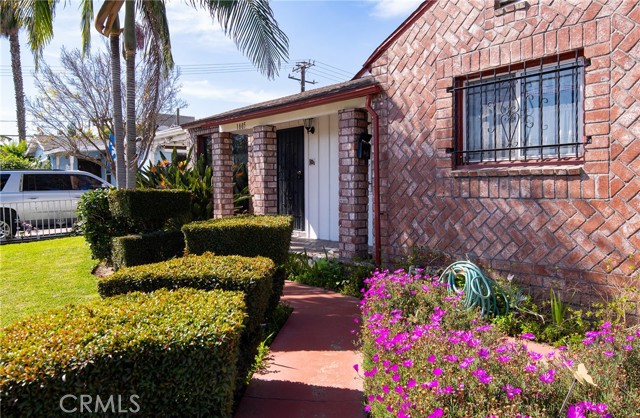 Detail Gallery Image 12 of 39 For 1805 N Central, Los Angeles,  CA 90059 - 4 Beds | 2 Baths