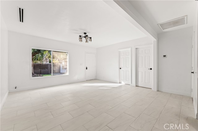 14592 Lyle Street, Sylmar CA: https://media.crmls.org/medias/8c3caaa0-e712-405a-a746-e38dcf952c9d.jpg