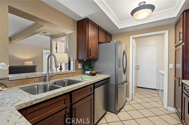 Detail Gallery Image 14 of 45 For 345 S Monte Vista, La Habra,  CA 90631 - 2 Beds | 3 Baths