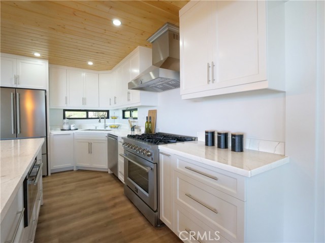 Detail Gallery Image 13 of 41 For 2741 Vista Mesa Dr, Rancho Palos Verdes,  CA 90275 - 2 Beds | 2 Baths