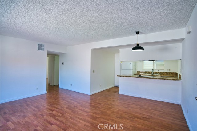 Detail Gallery Image 13 of 27 For 1404 Prospect Ave #E,  San Gabriel,  CA 91776 - 2 Beds | 2 Baths
