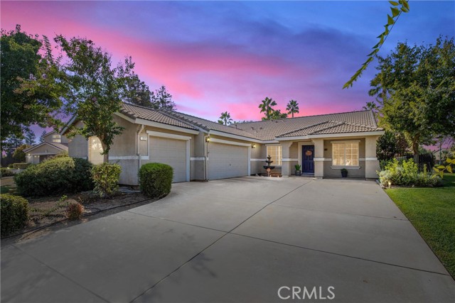 Detail Gallery Image 1 of 12 For 12515 Prairie Dunes Cir, Chowchilla,  CA 93610 - 4 Beds | 2 Baths