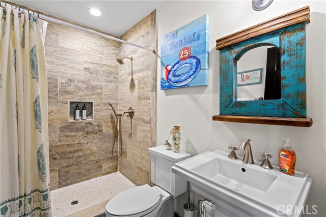 Main Floor Bathroom