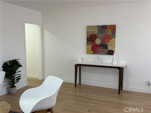 Detail Gallery Image 10 of 14 For 9832 San Miguel Ave, South Gate,  CA 90280 - 4 Beds | 2/1 Baths