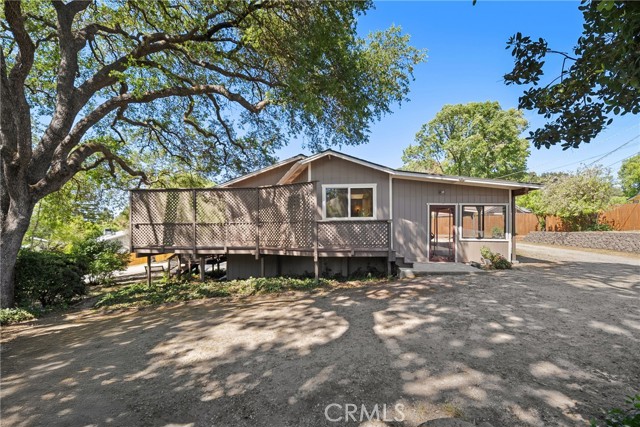 8950 Pueblo Avenue, Atascadero CA: https://media.crmls.org/medias/8c402eee-8fd1-4ab4-ab9e-caf74e766789.jpg