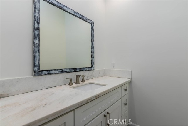 Detail Gallery Image 13 of 20 For 27708 Ferguson Drive, Castaic,  CA 91384 - 5 Beds | 3 Baths