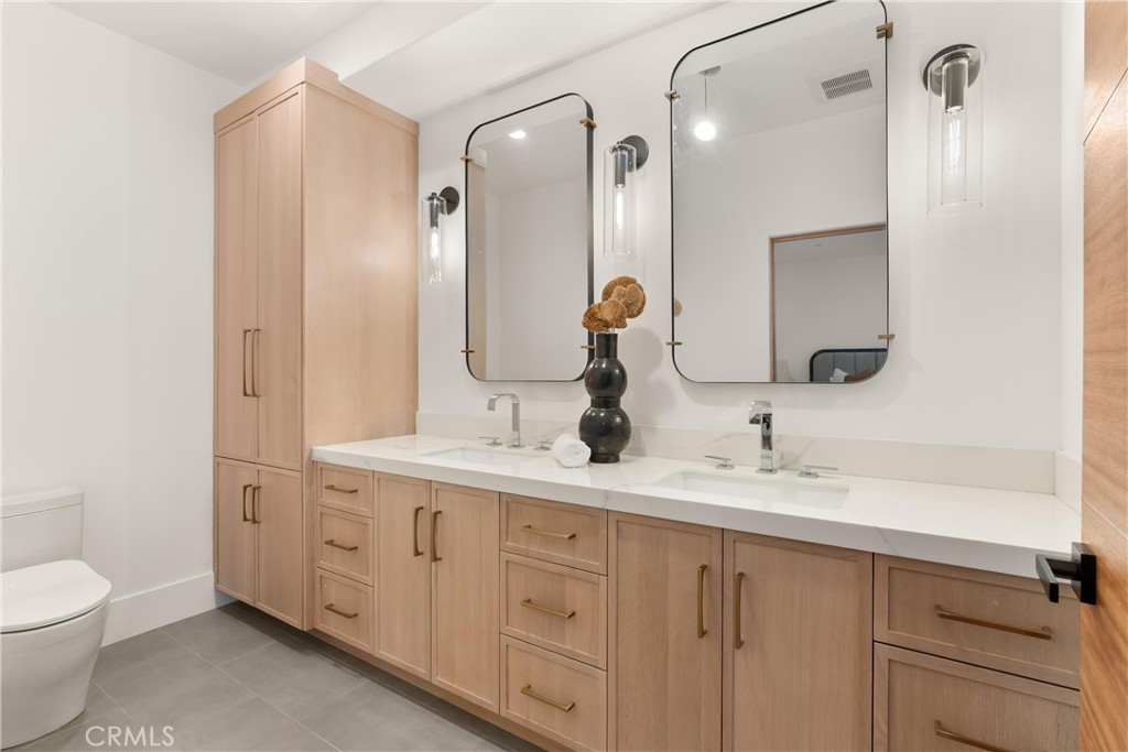 MLS #OC25251950 image #61