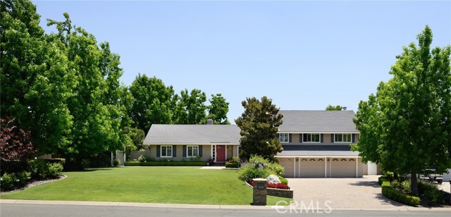 9642 James Circle, Villa Park CA: https://media.crmls.org/medias/8c40fcbc-ca5c-428d-be99-37d456a0a2b0.jpg