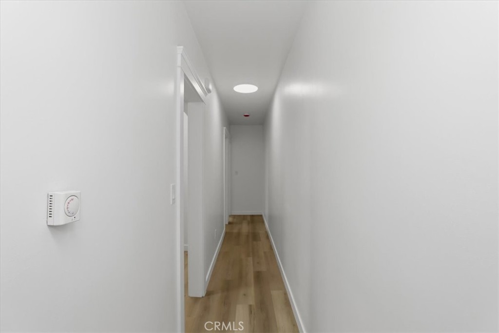 https://media.crmls.org/medias/8c413ef0-e3f5-40a6-82ea-ccf09c641dd0.jpg?preset=X-Large