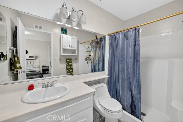 Detail Gallery Image 14 of 35 For 25784 Covala Ct, Valencia,  CA 91355 - 2 Beds | 2 Baths