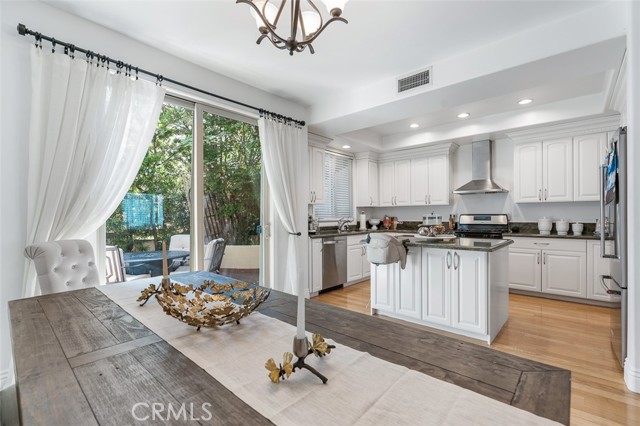 Detail Gallery Image 8 of 23 For 2753 Piedmont Ave #3,  Montrose,  CA 91020 - 2 Beds | 2/1 Baths