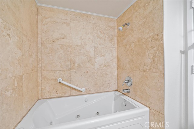 Detail Gallery Image 17 of 40 For 2113 via Puerta #B,  Laguna Woods,  CA 92637 - 2 Beds | 2 Baths