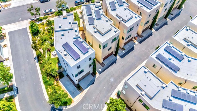 195 Stellar, Irvine CA: https://media.crmls.org/medias/8c4265f3-75e0-4782-a892-2ccfb6935a7f.jpg