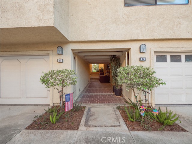 14 Monterey Court, Manhattan Beach, California 90266, 2 Bedrooms Bedrooms, ,2 BathroomsBathrooms,Residential,Sold,Monterey,PW22007695