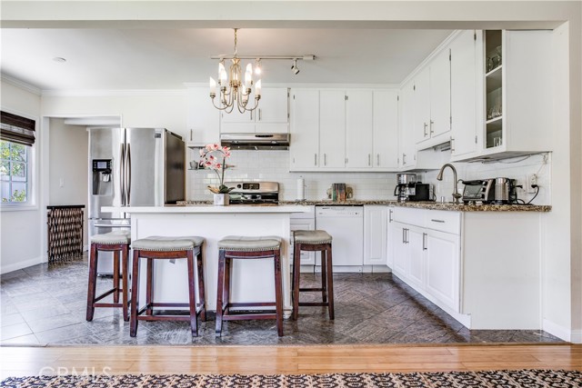 Detail Gallery Image 5 of 22 For 2902 Spreckels Ct, Redondo Beach,  CA 90278 - 3 Beds | 2 Baths